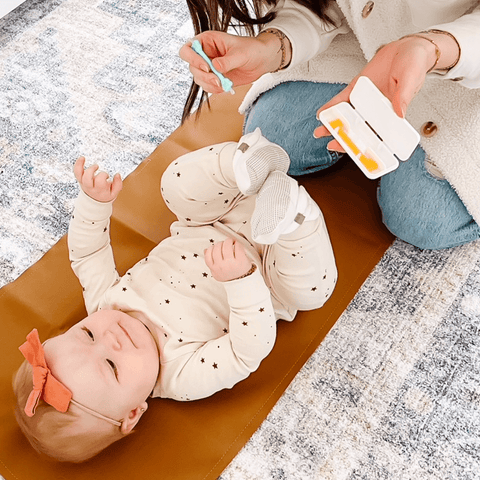 Oogiebear - Booger and Ear Wax Pickers - Orange/Blue